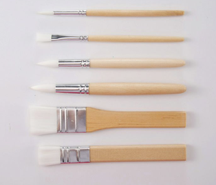 Set of smal brushes very handy for detailing and small projects
